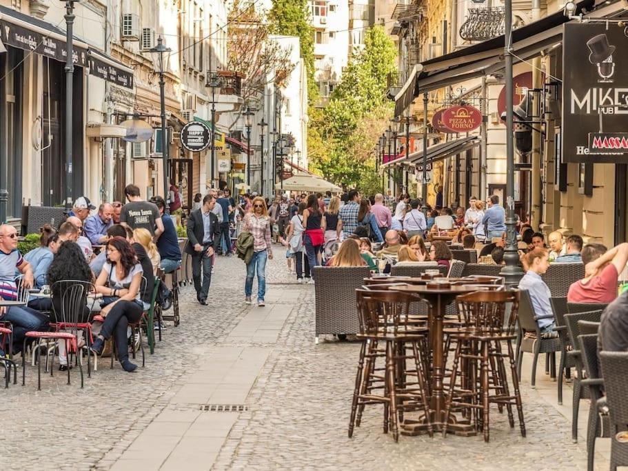 Kiwi Apart-Hotel 1Br Wi-Fi Free - Close To Old Town - Cozy Location - Shorter Or Longer Stay - R&M Boutique Bukarest Exteriör bild