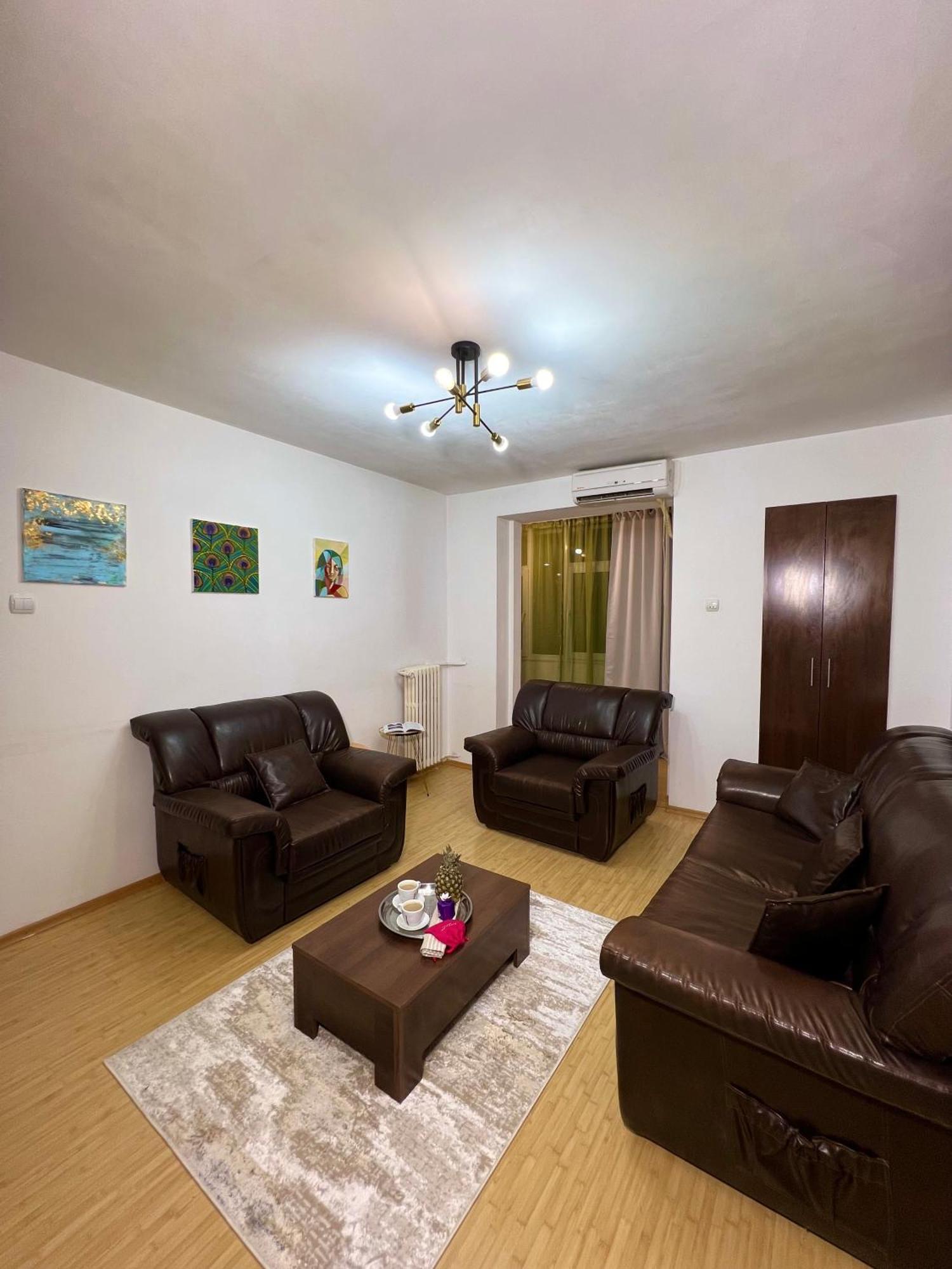 Kiwi Apart-Hotel 1Br Wi-Fi Free - Close To Old Town - Cozy Location - Shorter Or Longer Stay - R&M Boutique Bukarest Exteriör bild