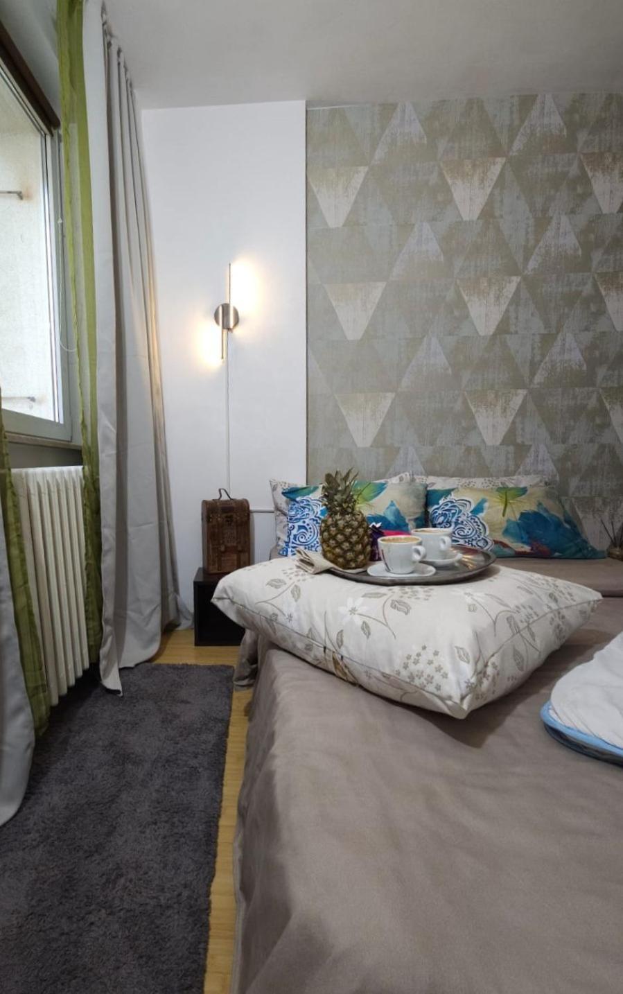 Kiwi Apart-Hotel 1Br Wi-Fi Free - Close To Old Town - Cozy Location - Shorter Or Longer Stay - R&M Boutique Bukarest Exteriör bild
